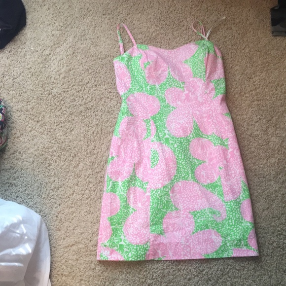 Dress - Picture 1 of 2